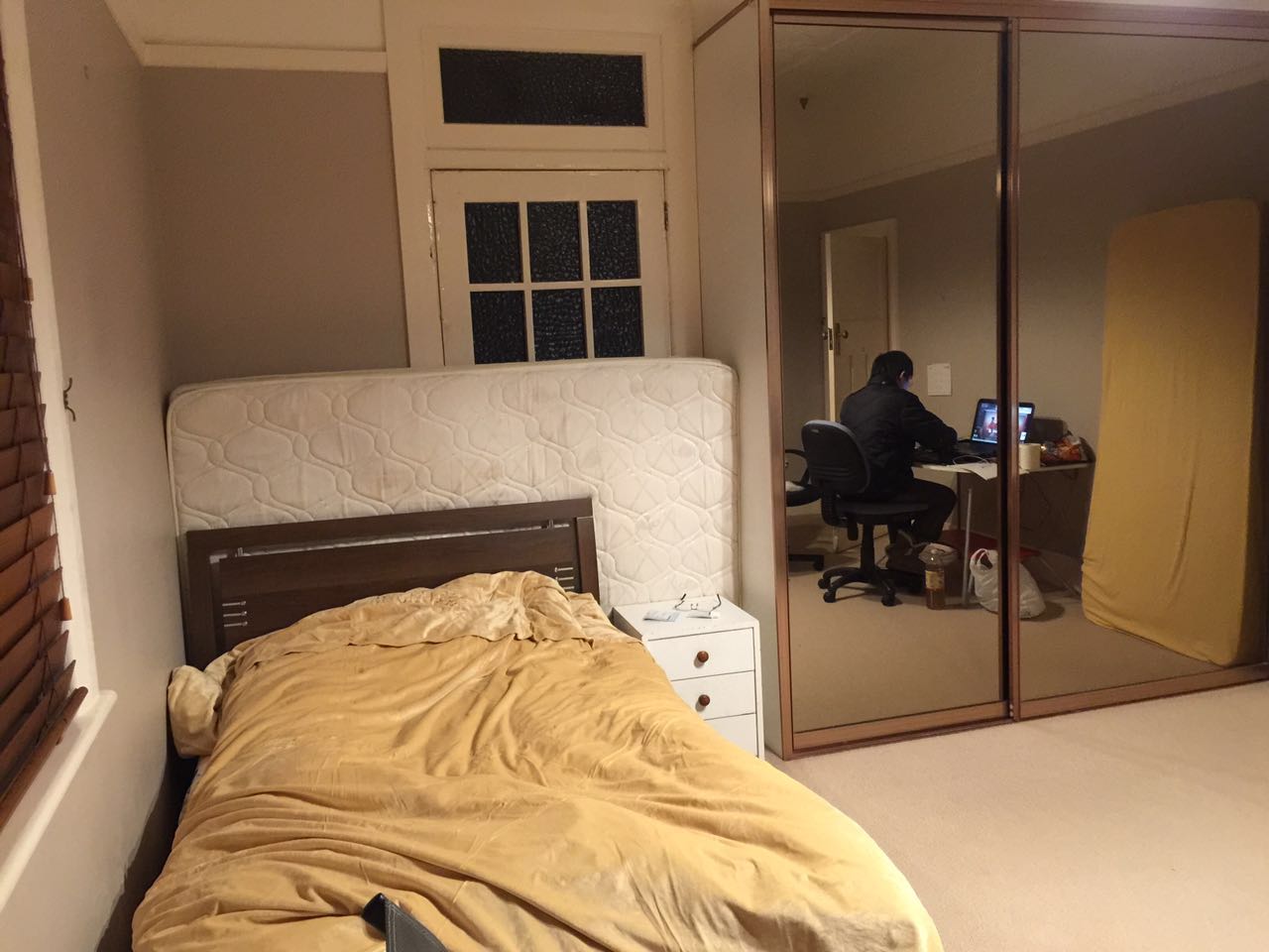 今日悉尼Eastwood $220/wk 离火车站不到五分钟 Eastwood $220/wk 离火车站不到五分钟